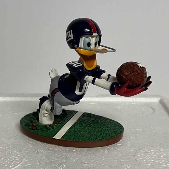 Hamilton Collection New York Giants Donald Duck Figure New NY Rare NFL - Picture 1 of 9